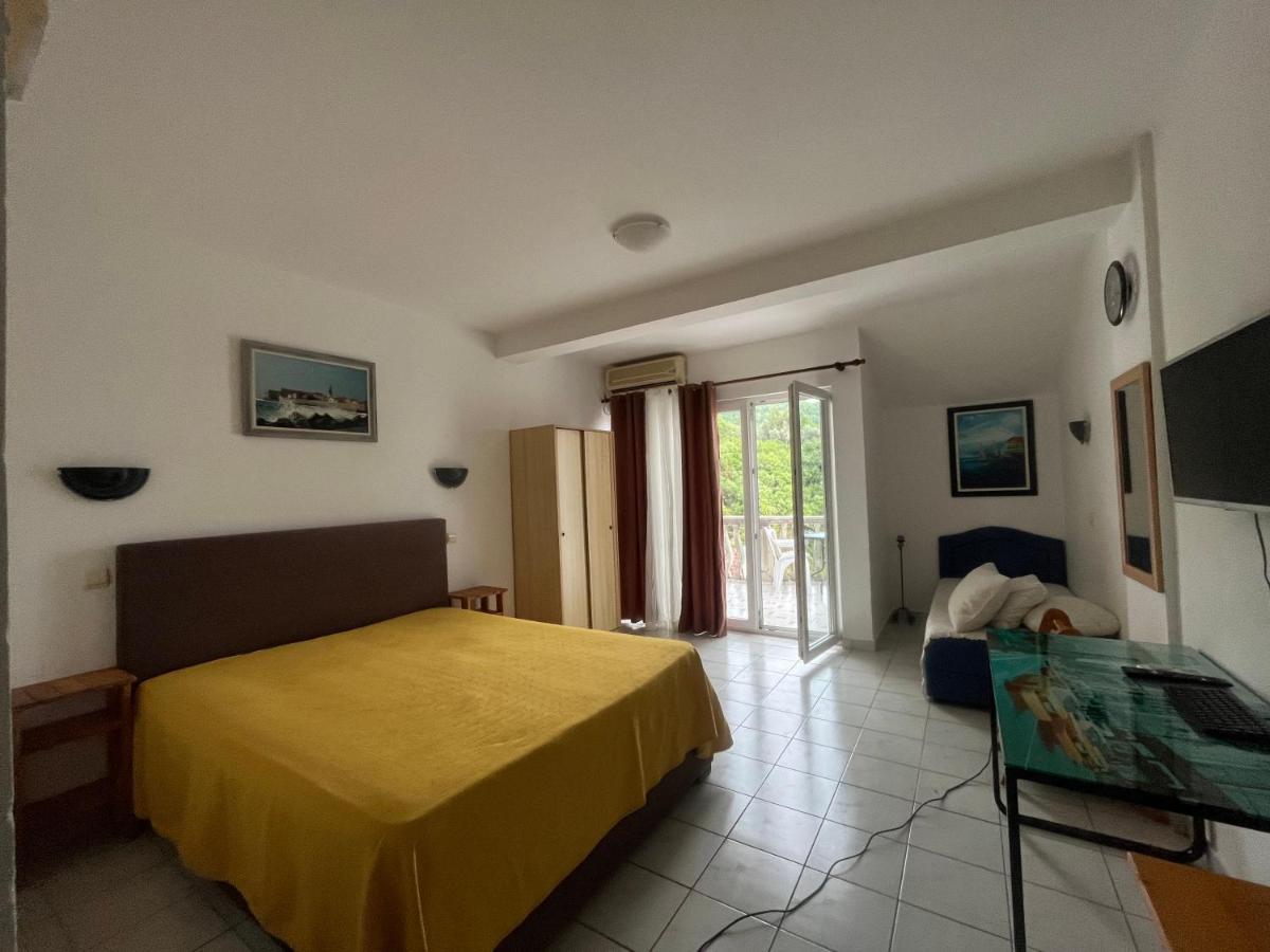 Studio Apartments Kul Budva Bagian luar foto